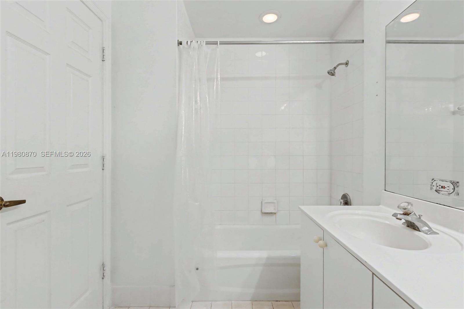 1550 Trafalgar Cir, Hollywood, FL 33020 | Picture 16