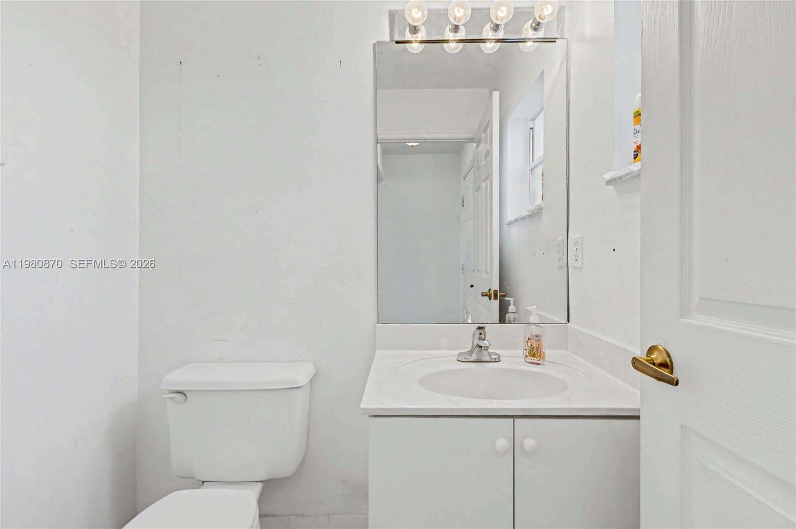 1550 Trafalgar Cir, Hollywood, FL 33020 | Picture 17