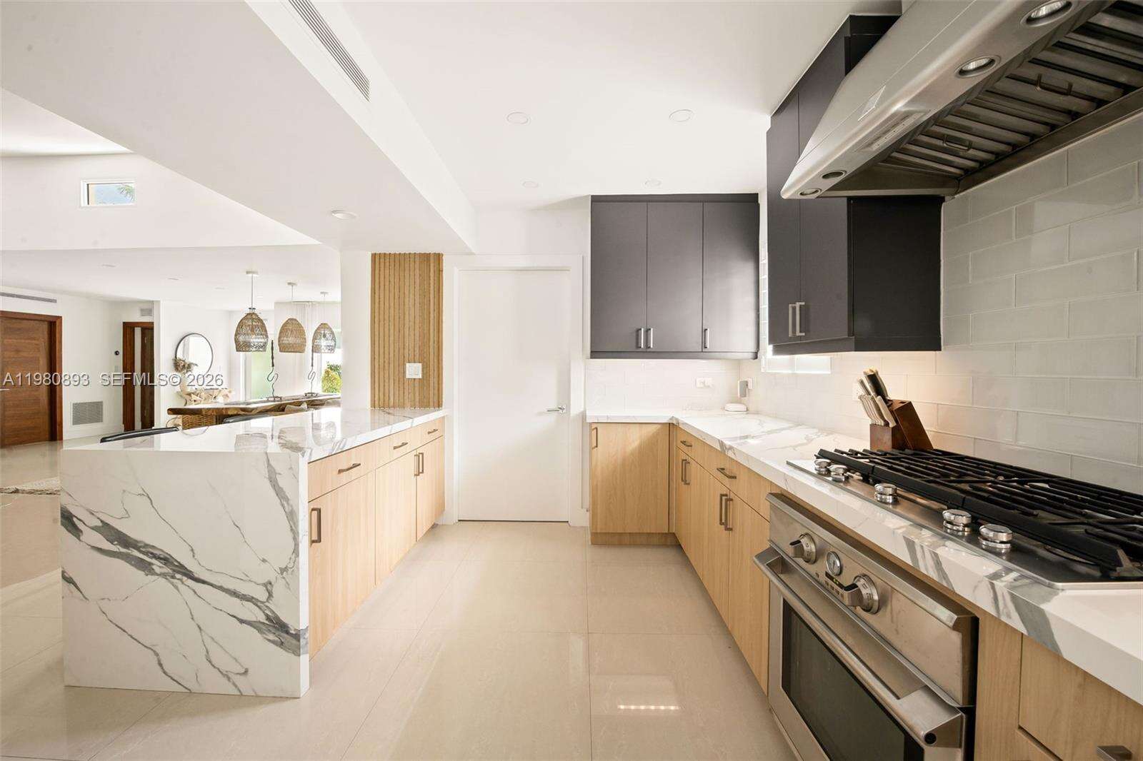 865 47th St, Miami Beach, FL 33140 | Picture 9