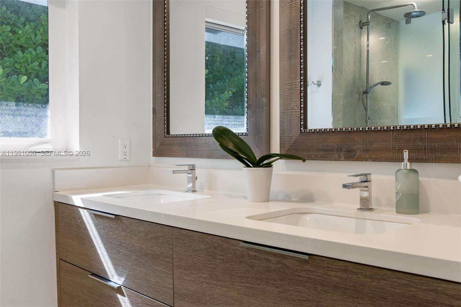 1014 Jefferson St, Hollywood, FL 33019 | Picture 24