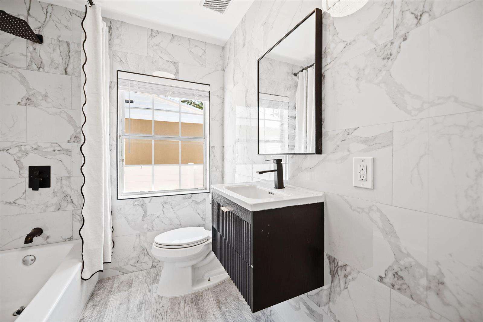 1516 Jefferson, Hollywood, FL 33020 - For Sale photo 19