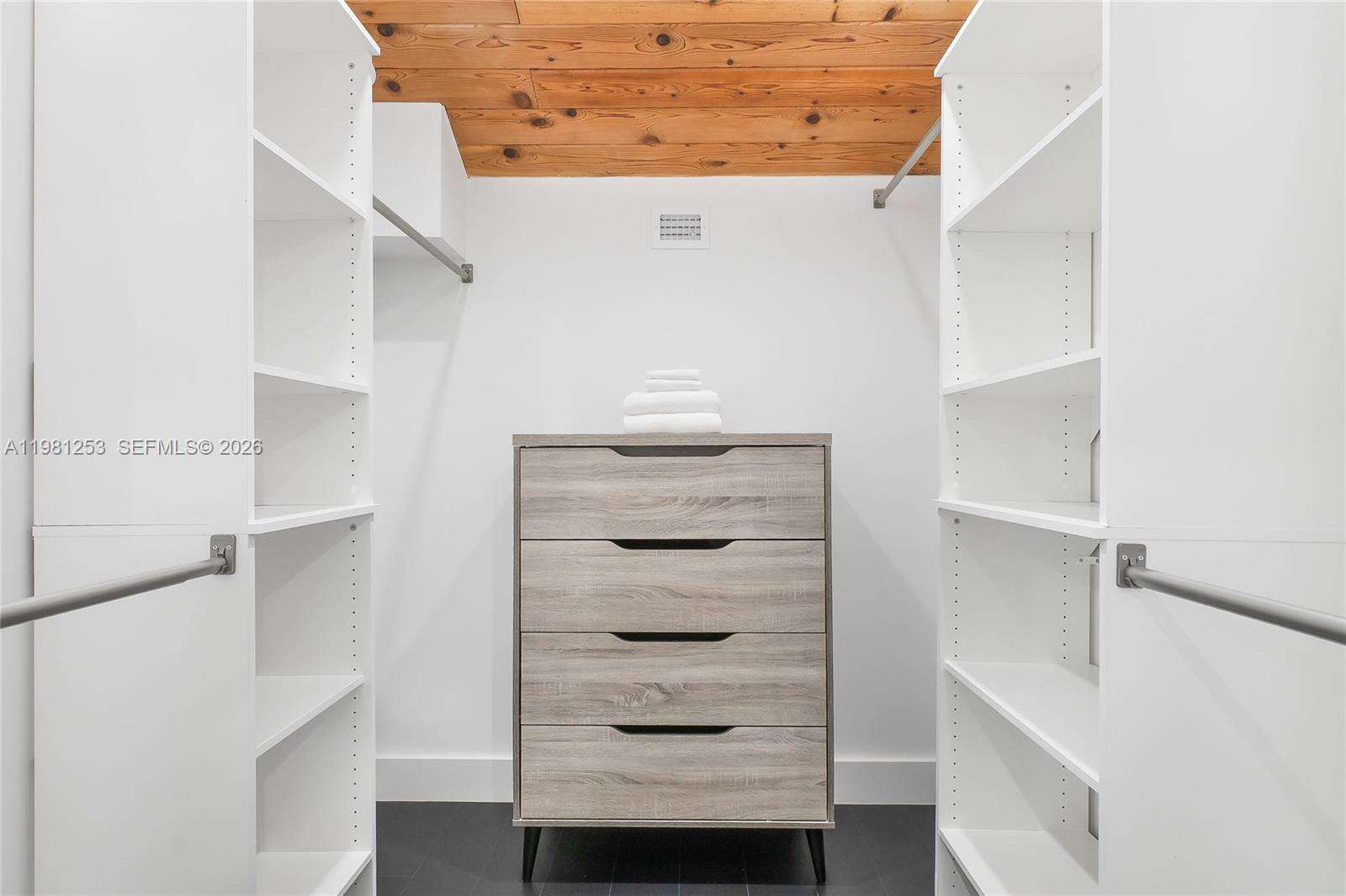 7810 Miami View Dr, North Bay Village, FL 33141 | Picture 19