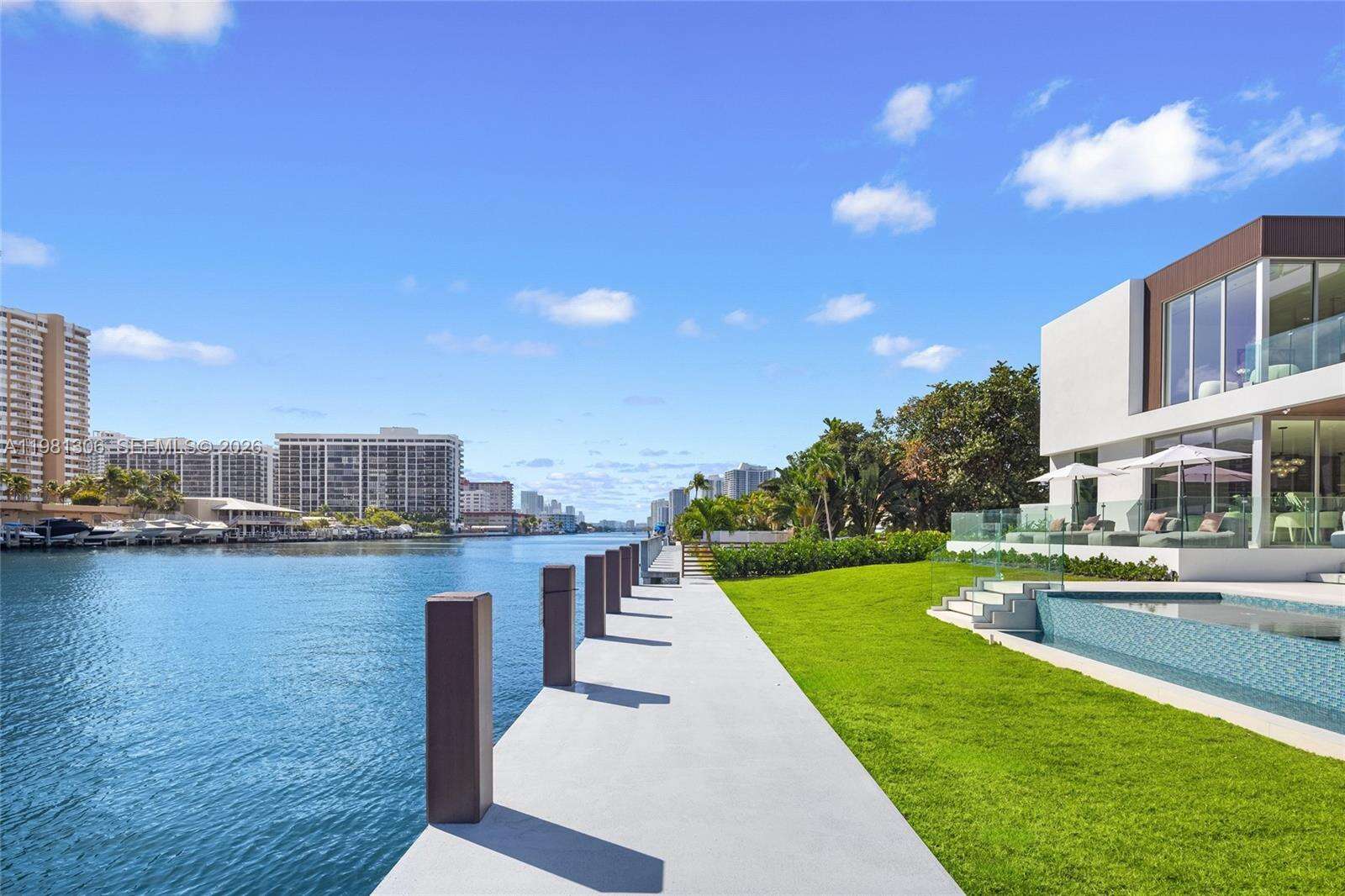 503 Palm Dr, Hallandale Beach, FL 33009 | Picture 4