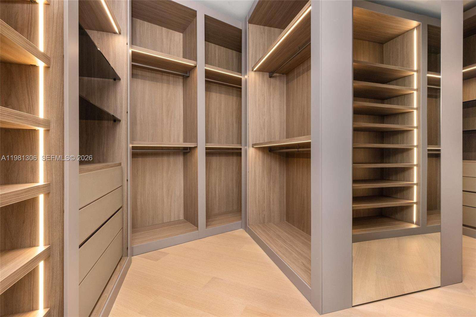 503 Palm Dr, Hallandale Beach, FL 33009 | Picture 42