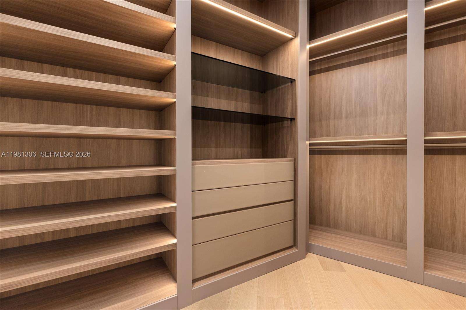 503 Palm Dr, Hallandale Beach, FL 33009 | Picture 45