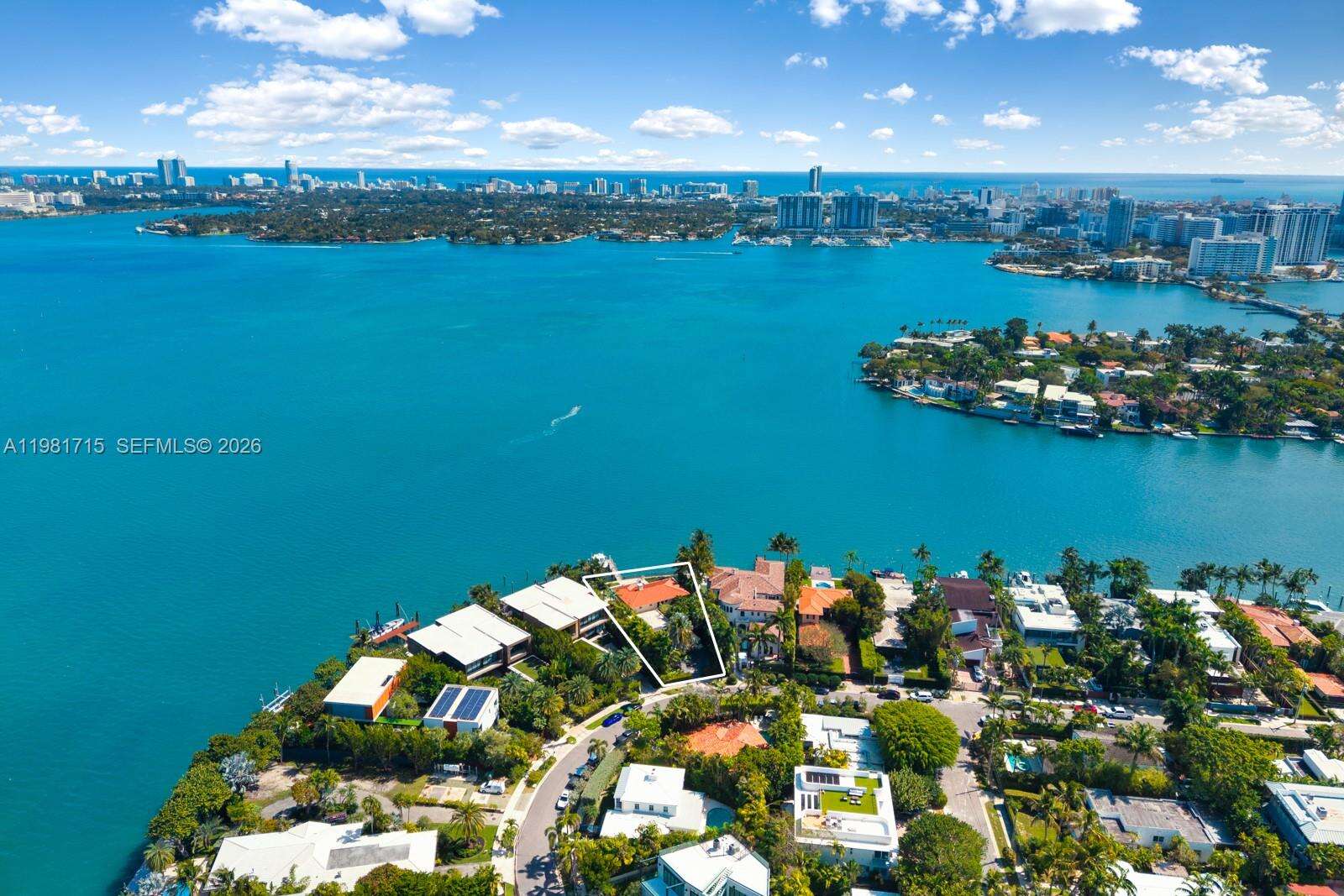 821 Dilido Dr, Miami Beach, FL 33139 | Picture 1