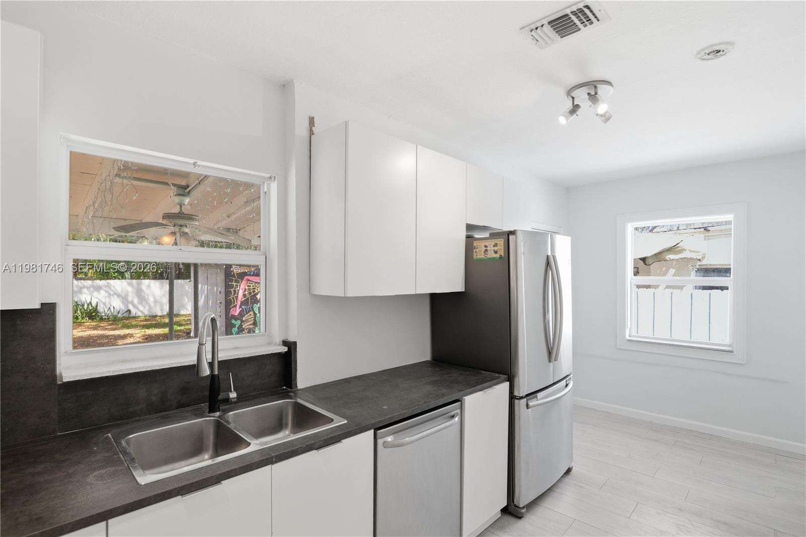 1431 30th St, Miami, FL 33142 | Picture 15