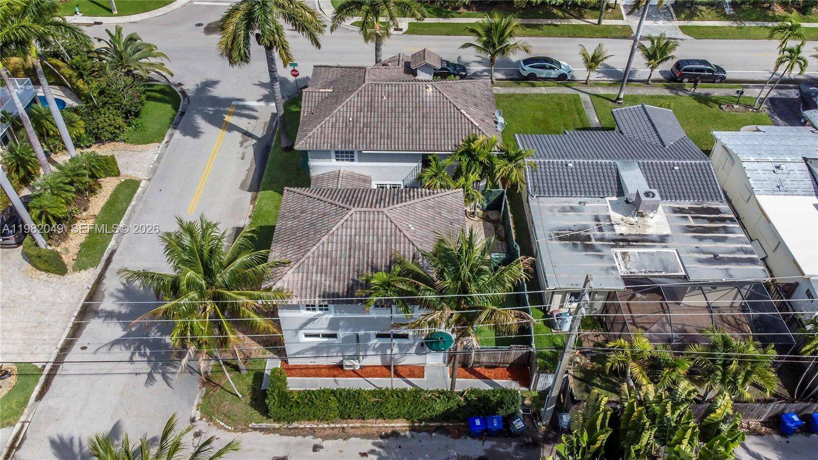 851 11th Ave, Hollywood, FL 33019 - For Sale photo 31