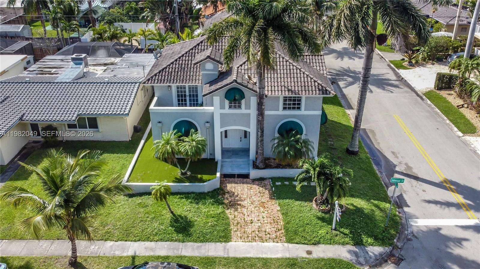 851 11th Ave, Hollywood, FL 33019 - For Sale photo 32