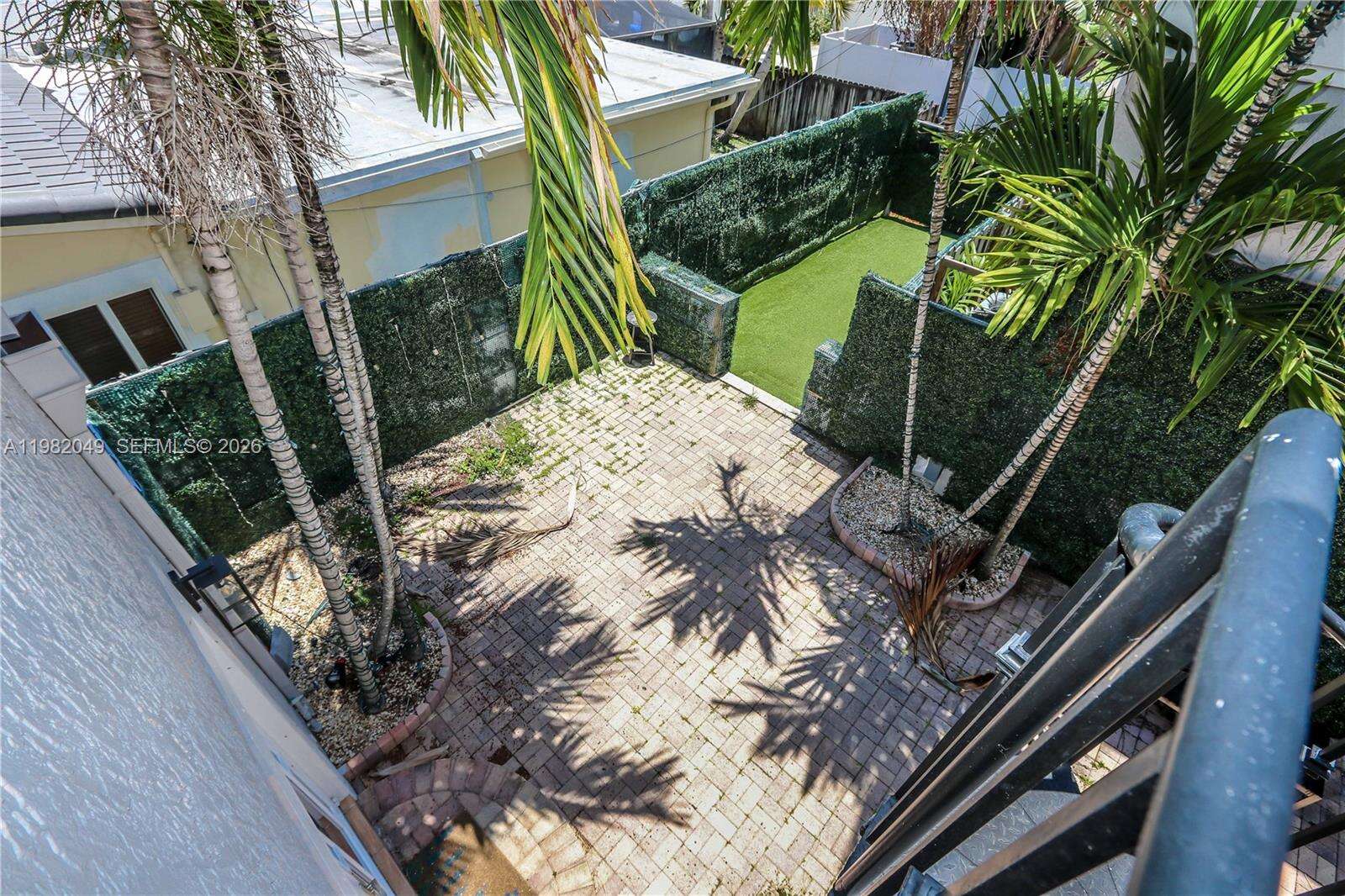 851 11th Ave, Hollywood, FL 33019 - For Sale photo 34