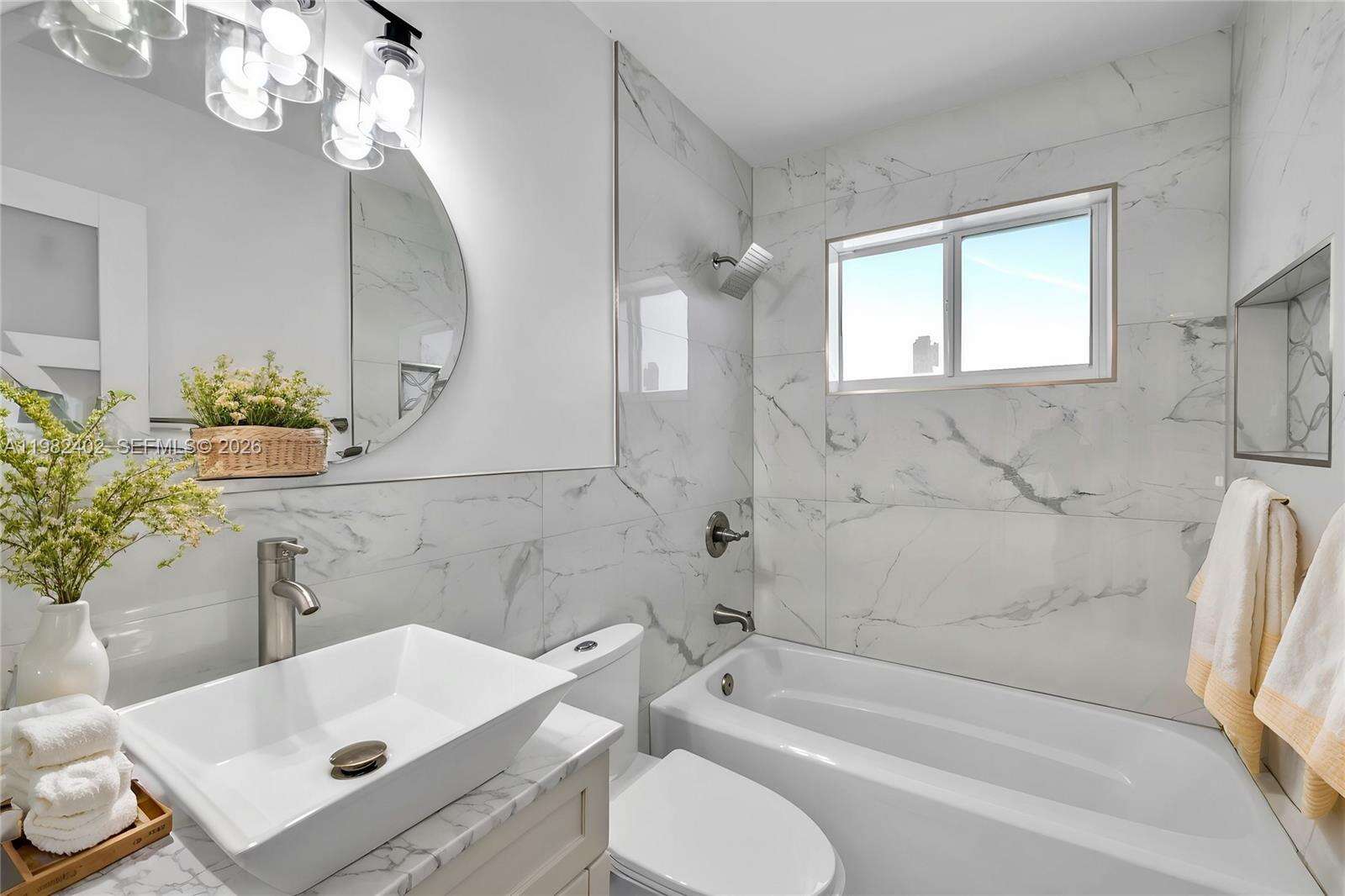 104 7th St, Hallandale Beach, FL 33009 | Picture 4