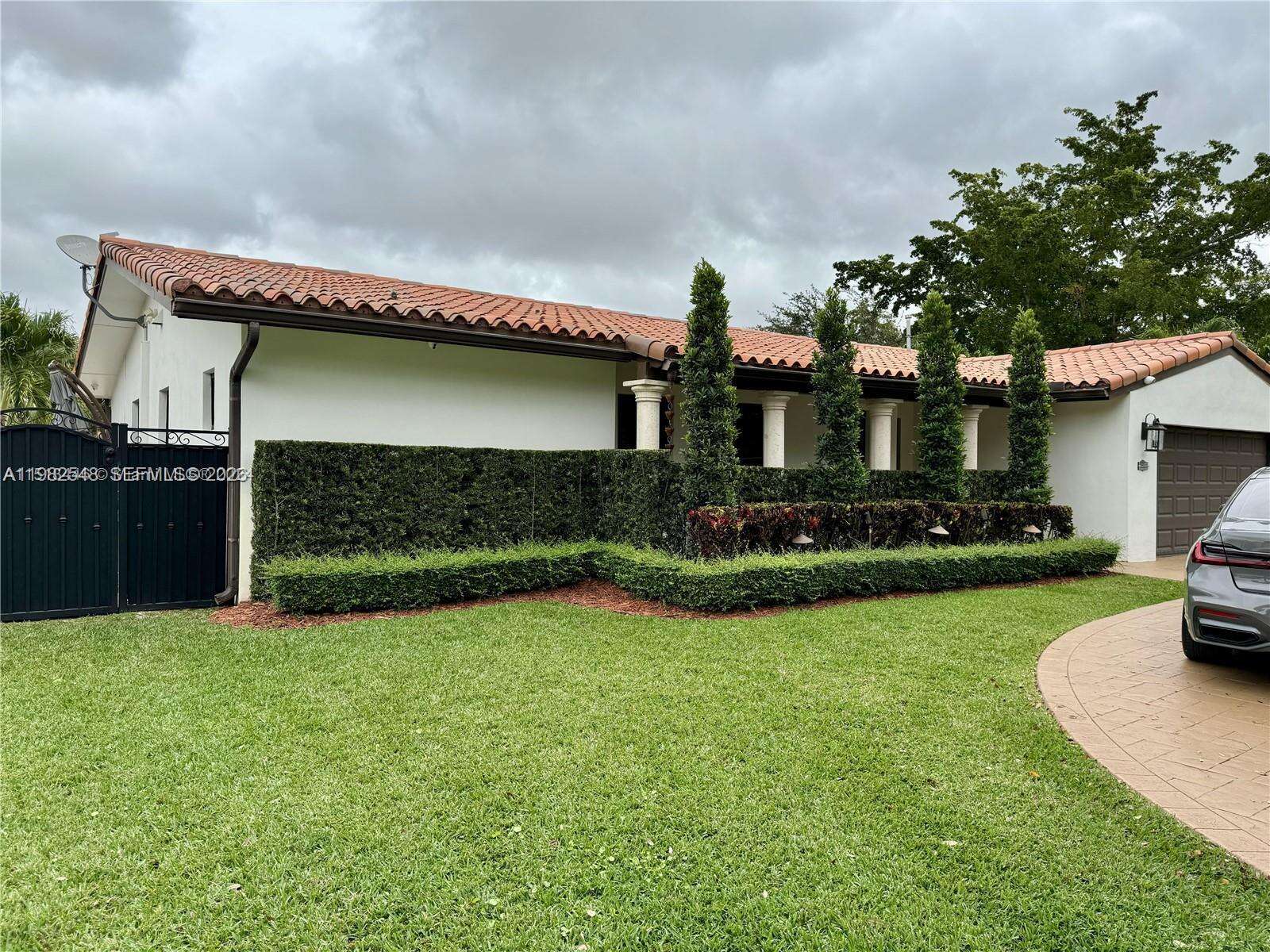 15101 Garvock Pl, Miami Lakes, FL 33016 | Picture 3