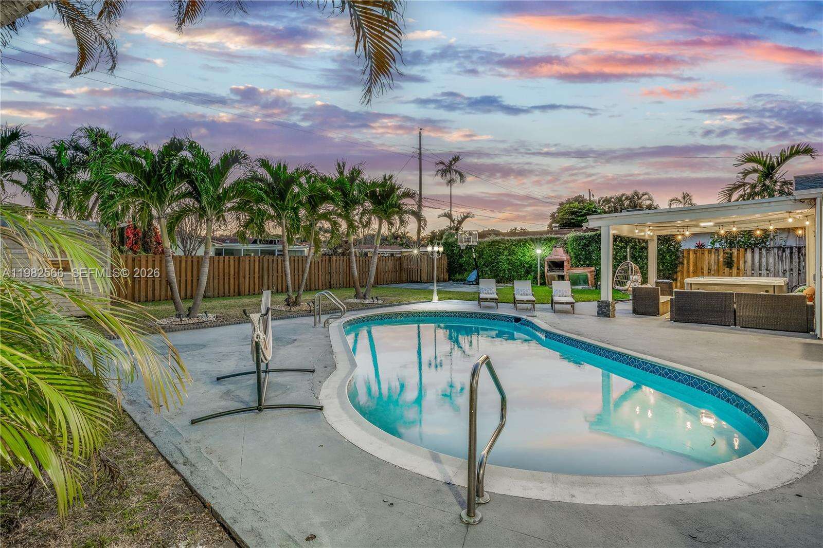 4212 Van Buren St, Hollywood, FL 33021 - For Sale photo 2