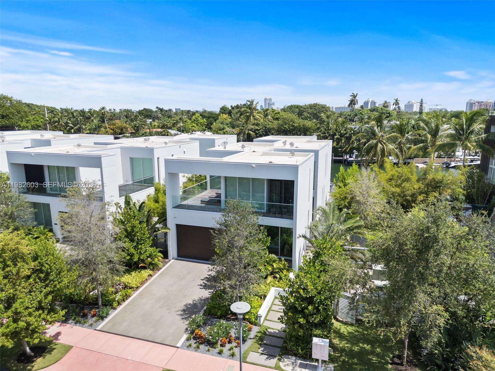 1011 48th St, Miami Beach, FL 33140 | Picture 41