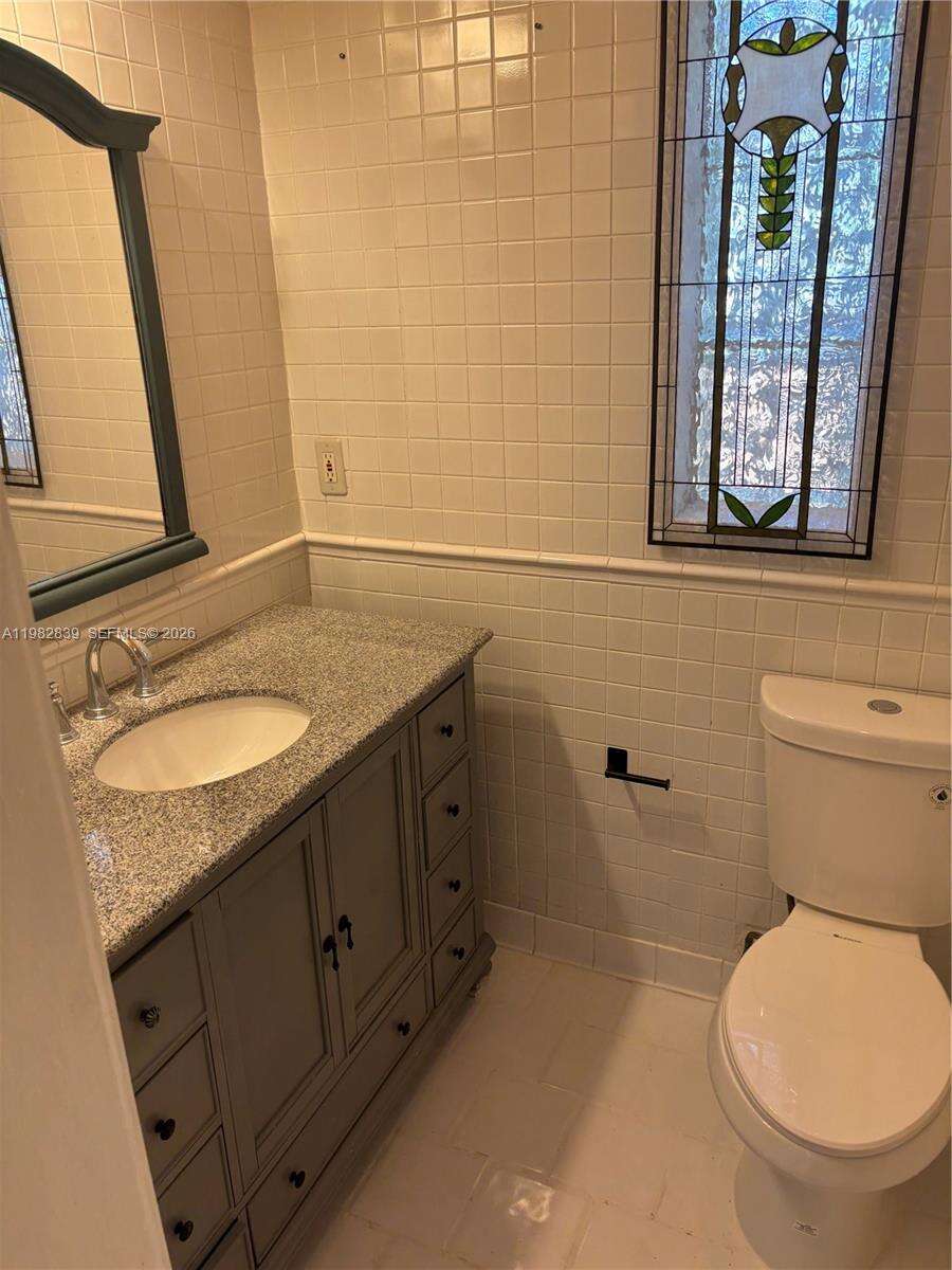 729 2nd Ct, Hallandale Beach, FL 33009 | Picture 21