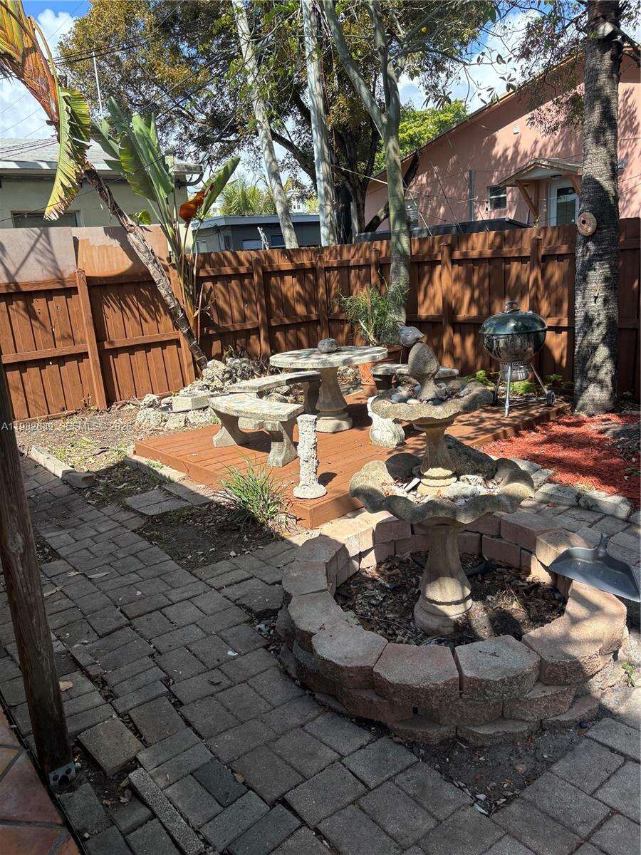 729 2nd Ct, Hallandale Beach, FL 33009 | Picture 24