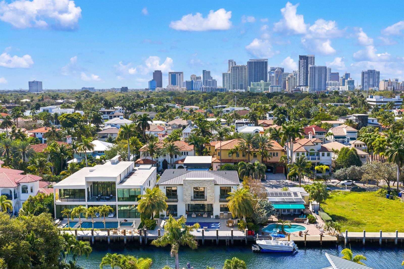 424 Coconut Isle, Fort Lauderdale, FL 33301 - For Sale photo 1