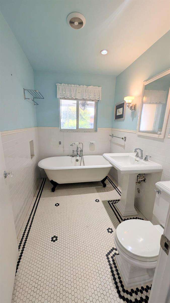 1626 Tyler, Hollywood, FL 33020 - For Sale photo 17