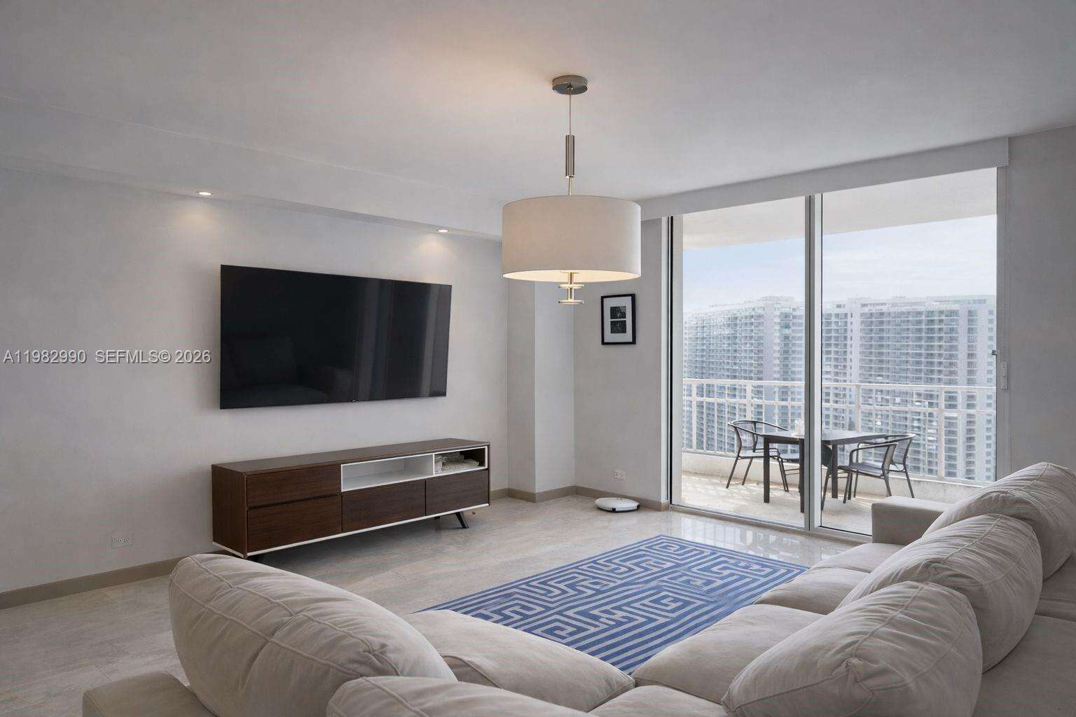 701 Brickell Key Dr 1611, Miami, FL 33131 | Picture 13
