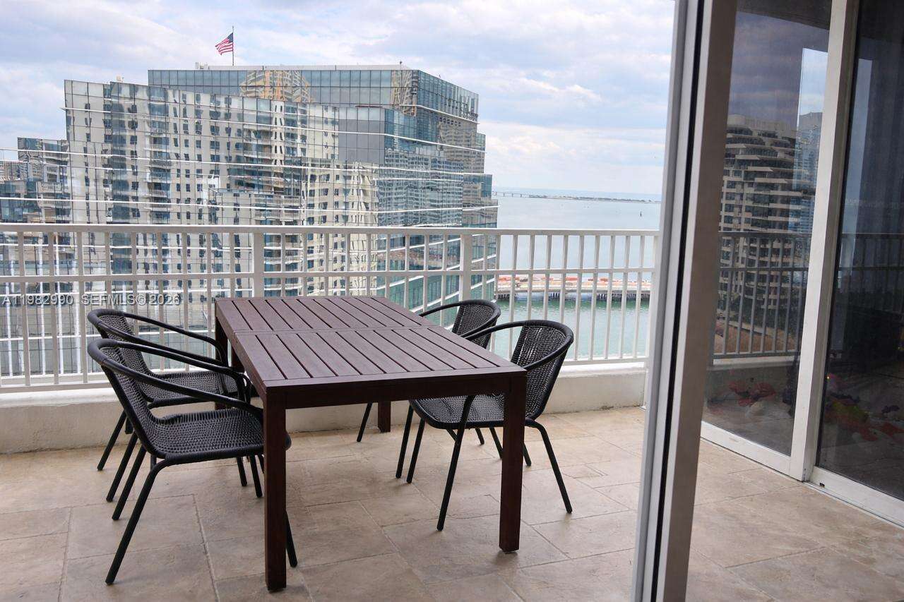 701 Brickell Key Dr 1611, Miami, FL 33131 | Picture 19