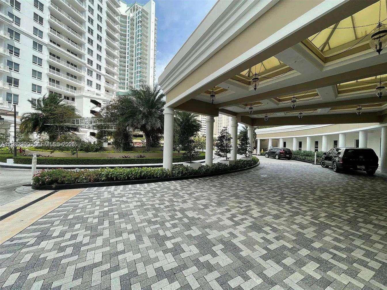 701 Brickell Key Dr 1611, Miami, FL 33131 | Picture 21