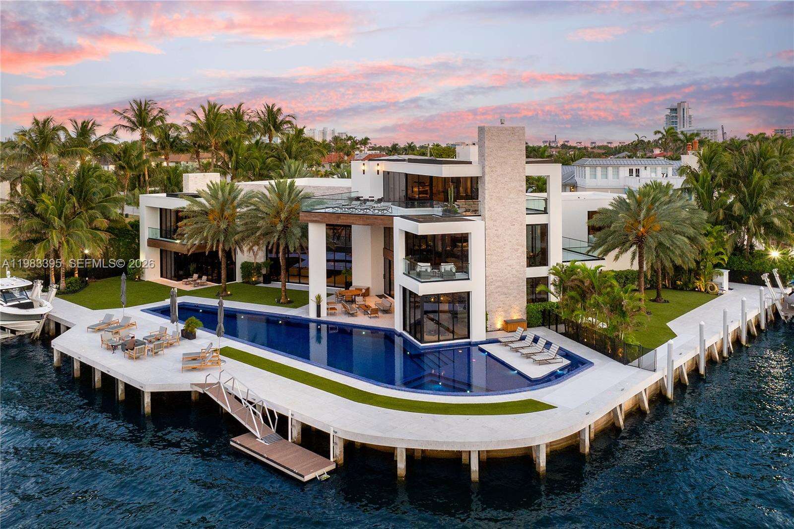 84 Isla Bahia Dr, Fort Lauderdale, FL 33316 | Picture 2