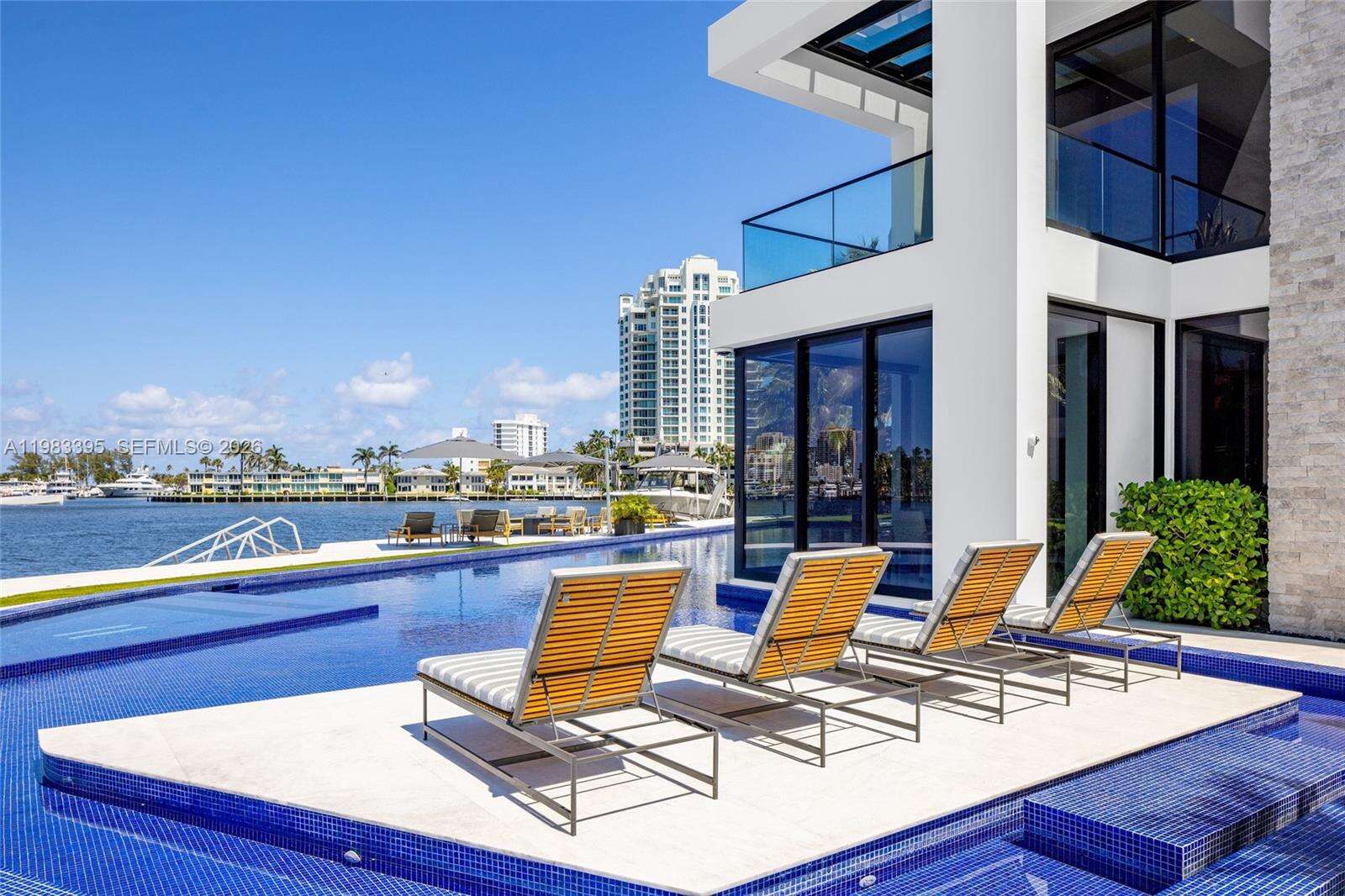 84 Isla Bahia Dr, Fort Lauderdale, FL 33316 | Picture 17