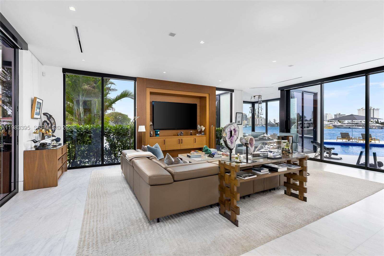 84 Isla Bahia Dr, Fort Lauderdale, FL 33316 | Picture 33