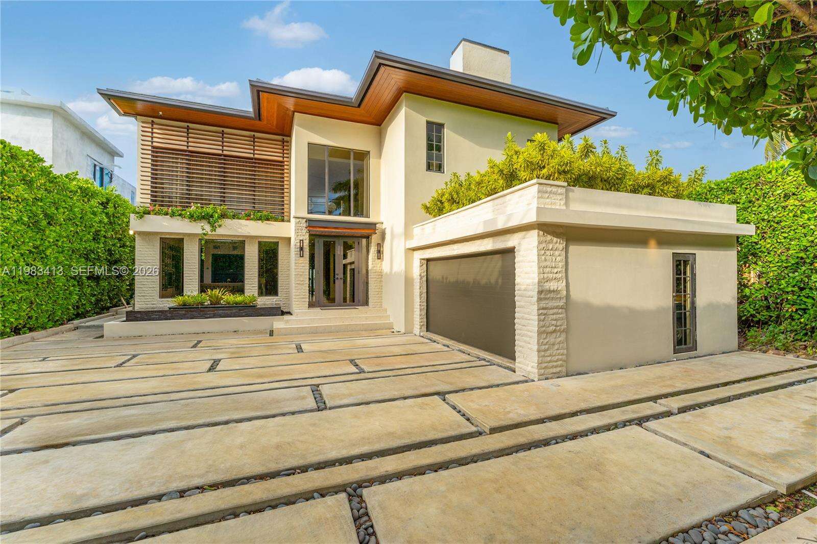 1277 Venetian Way, Miami, FL 33139 | Picture 4