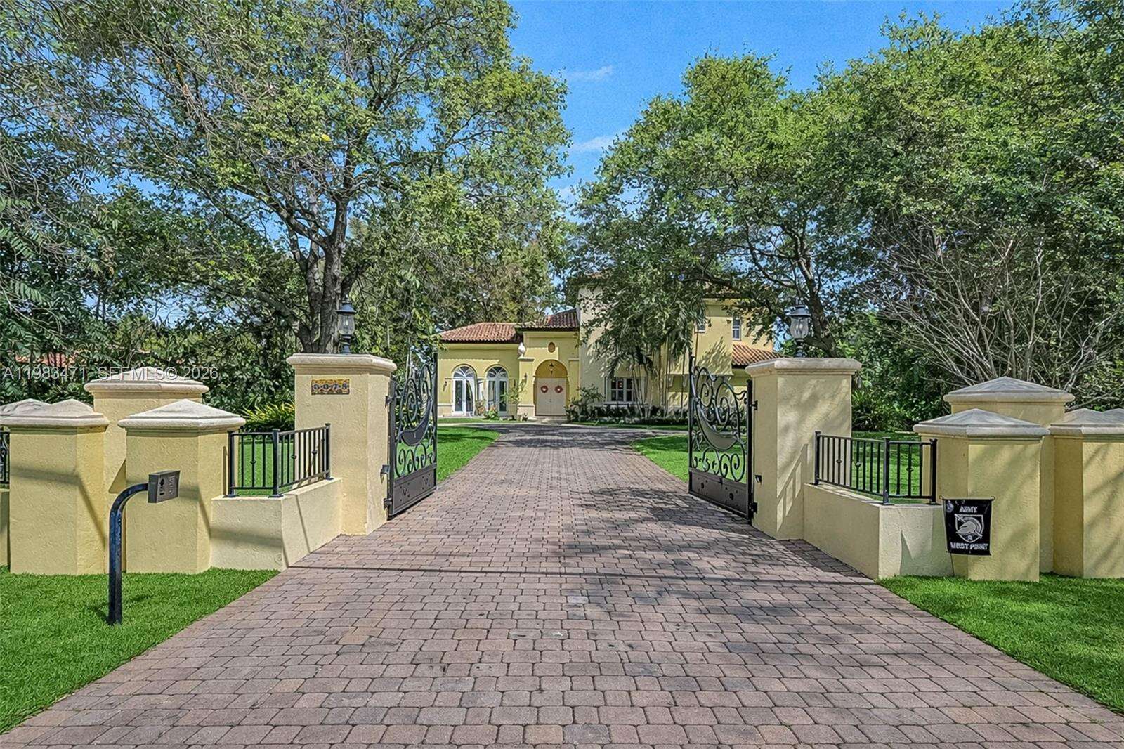 6075 85th Ave, Miami, FL 33143 | Picture 2