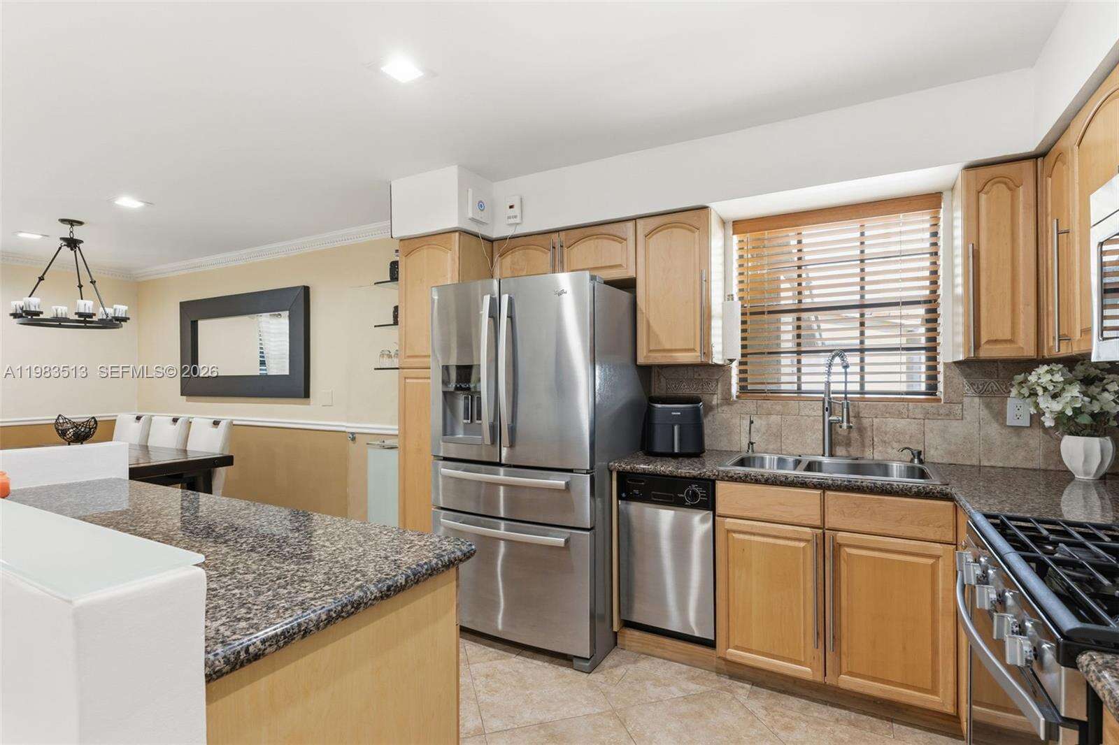 2485 214th St, Miami, FL 33180 | Picture 16