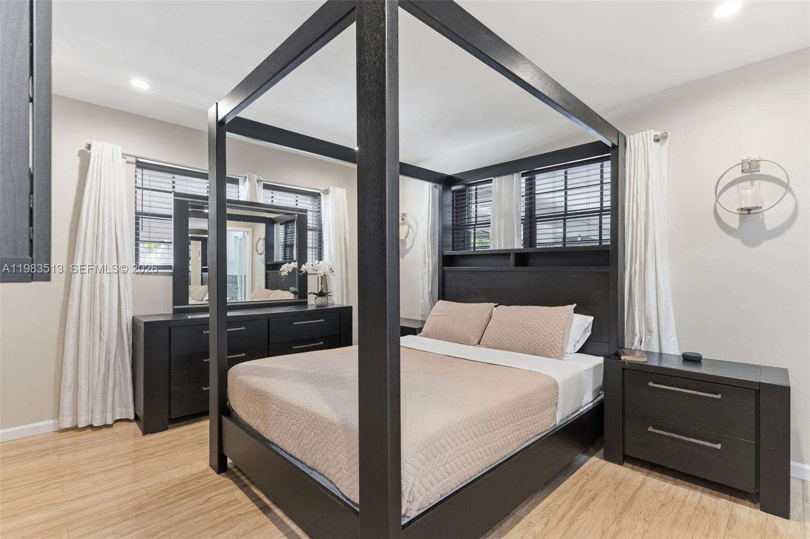 2485 214th St, Miami, FL 33180 | Picture 17