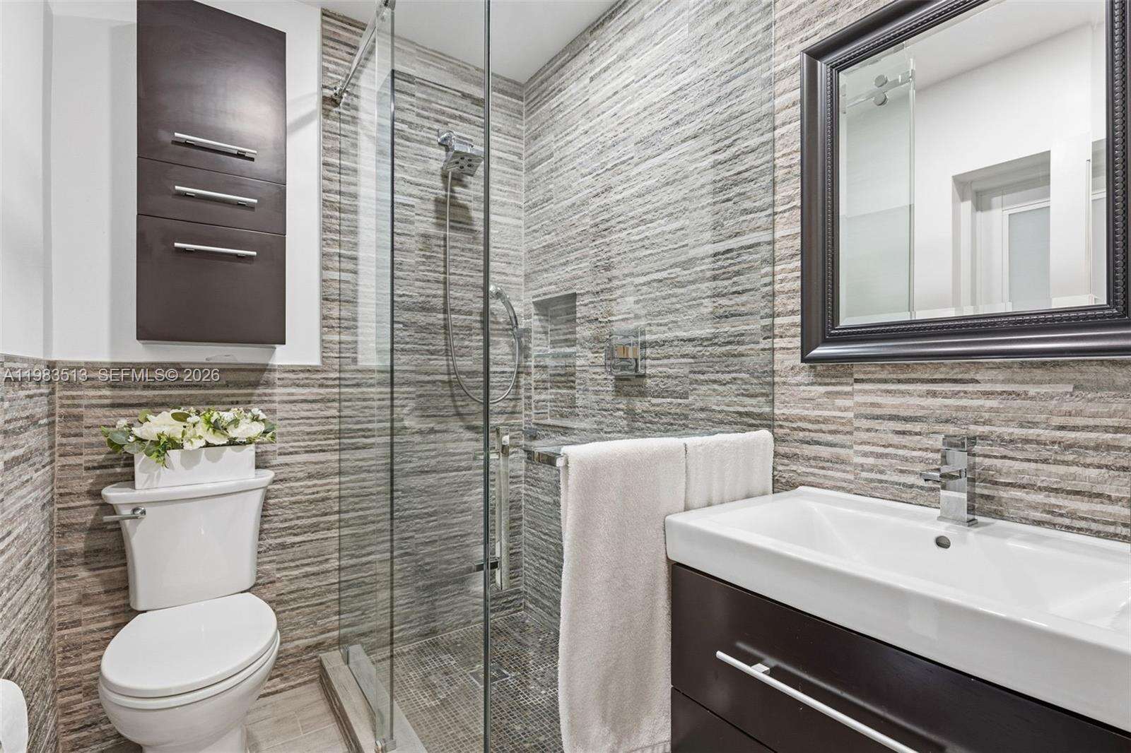 2485 214th St, Miami, FL 33180 | Picture 22