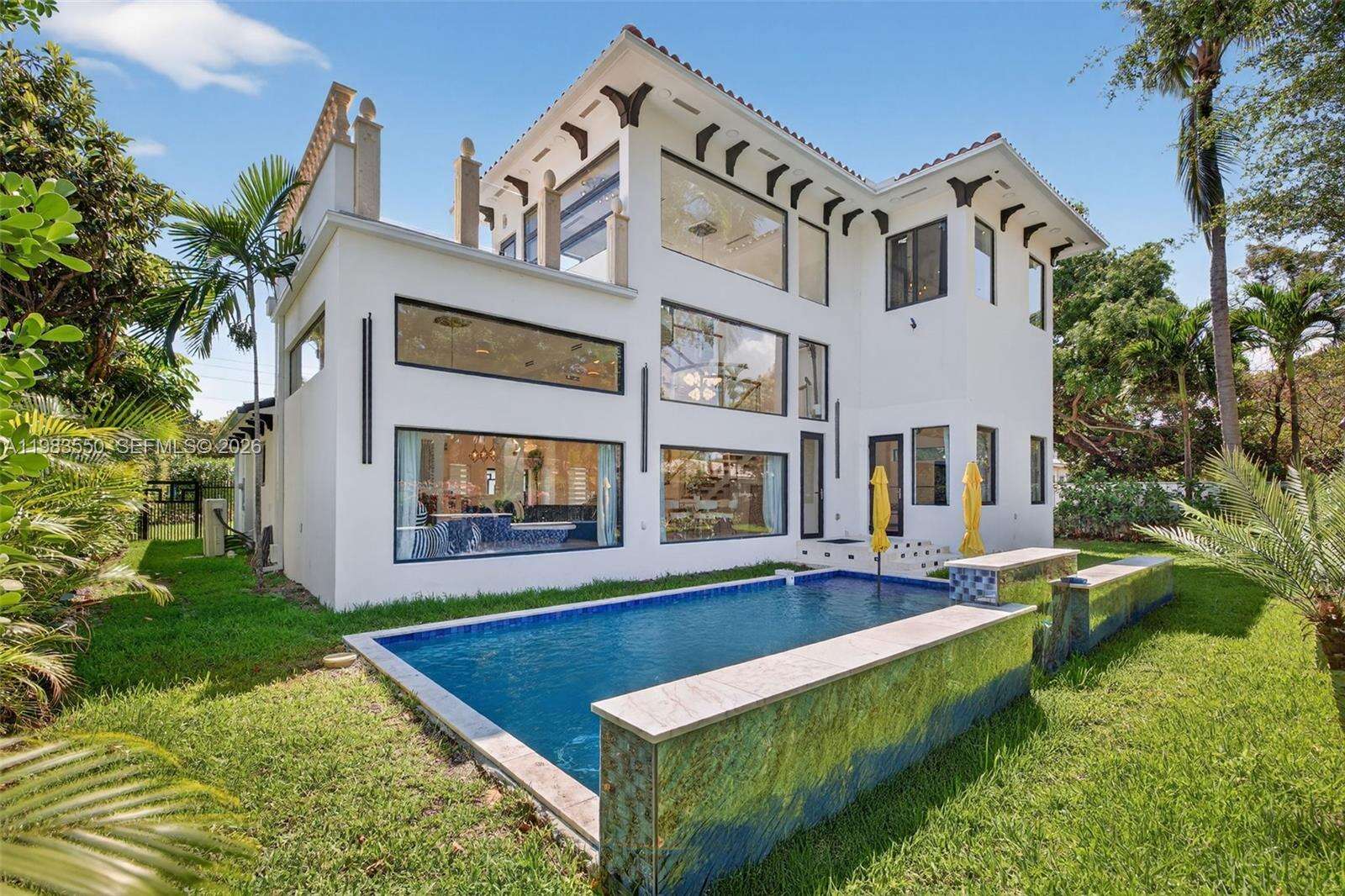 941 119th St, Biscayne Park, FL 33161 - For Sale photo 2