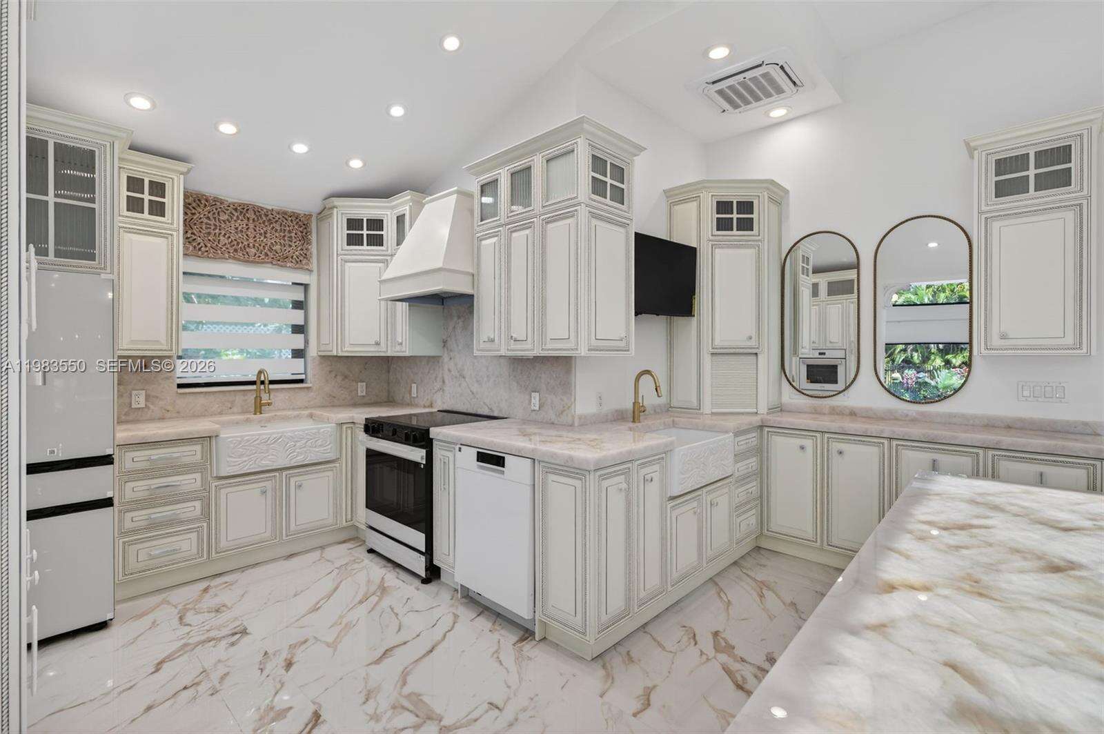 941 119th St, Biscayne Park, FL 33161 - For Sale photo 17