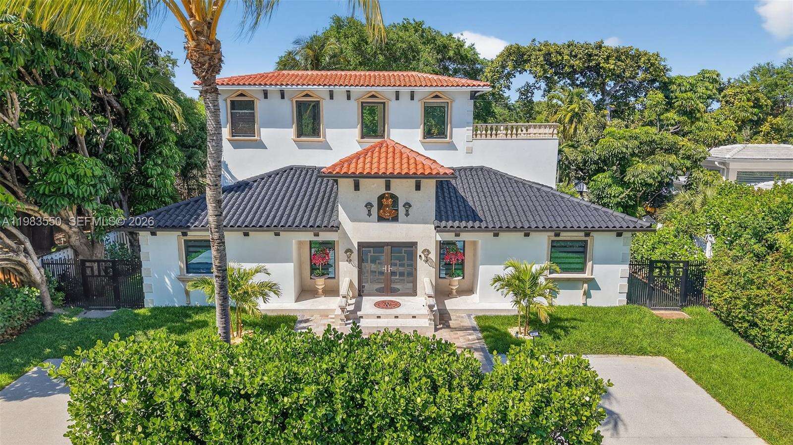 941 119th St, Biscayne Park, FL 33161 - For Sale photo 4