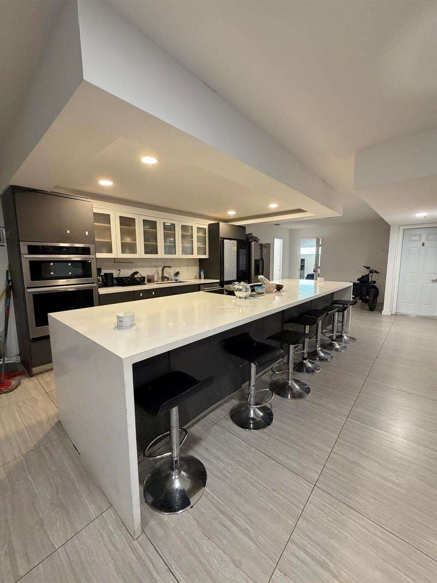 17390 22nd, North Miami Beach, FL 33160 - For Sale photo 2