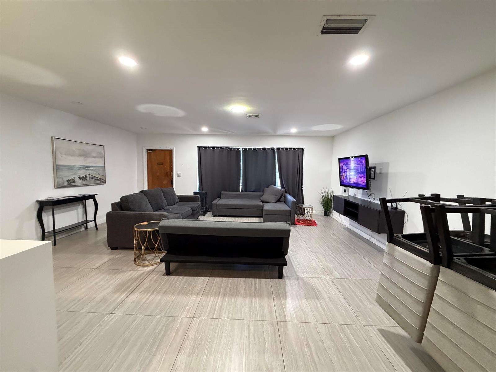 17390 22nd, North Miami Beach, FL 33160 - For Sale photo 3