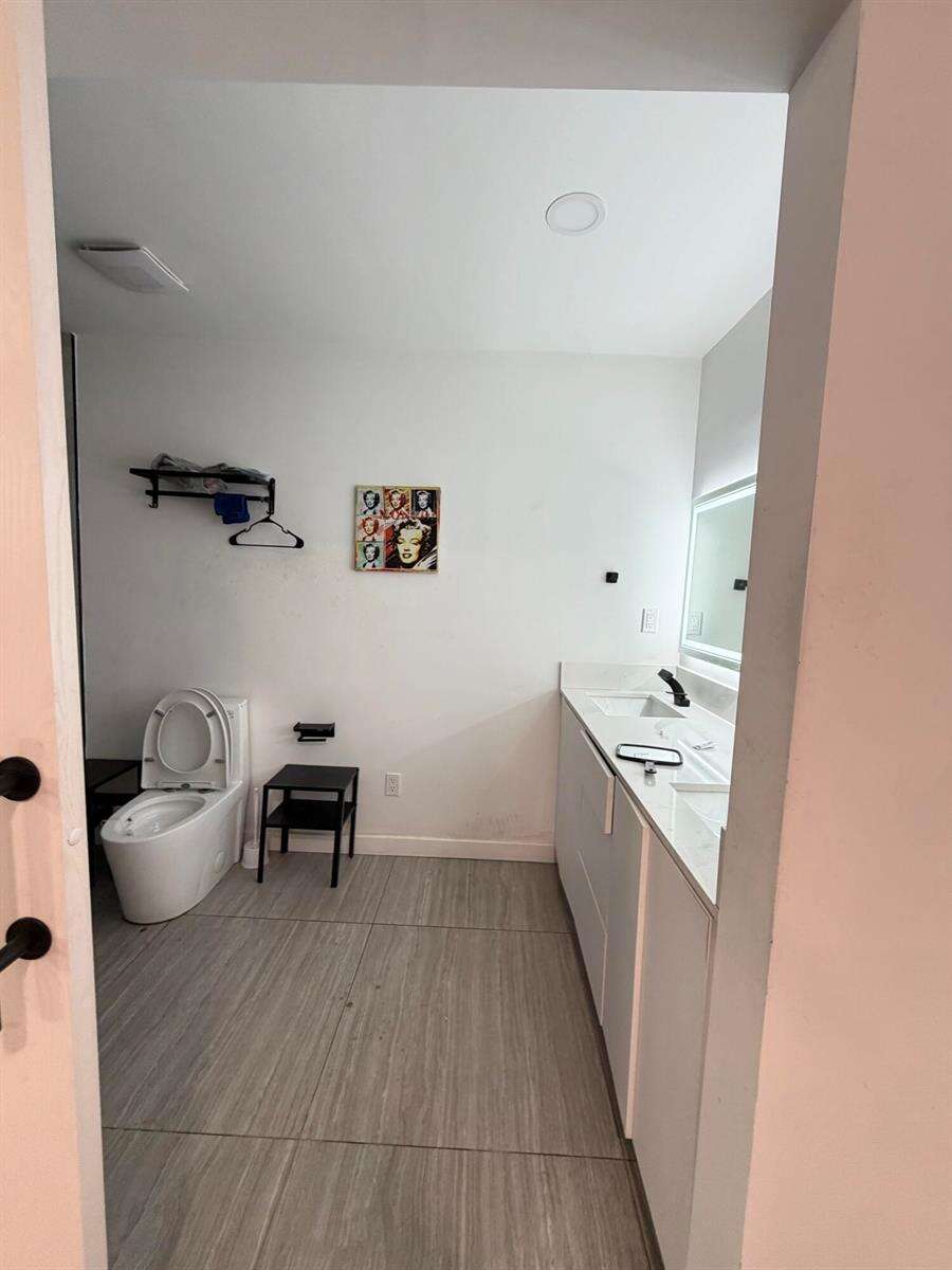17390 22nd, North Miami Beach, FL 33160 - For Sale photo 5