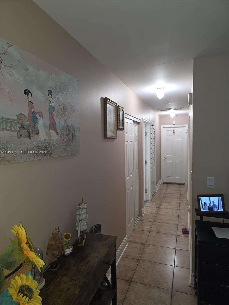 700 28th Ter, Fort Lauderdale, FL 33312 | Picture 3