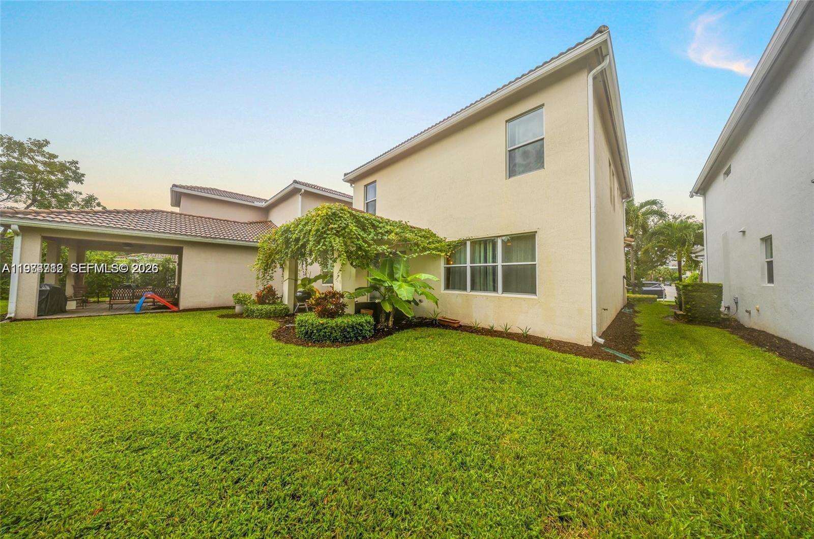 932 Banyan Dr, Hollywood, FL 33021 | Picture 30