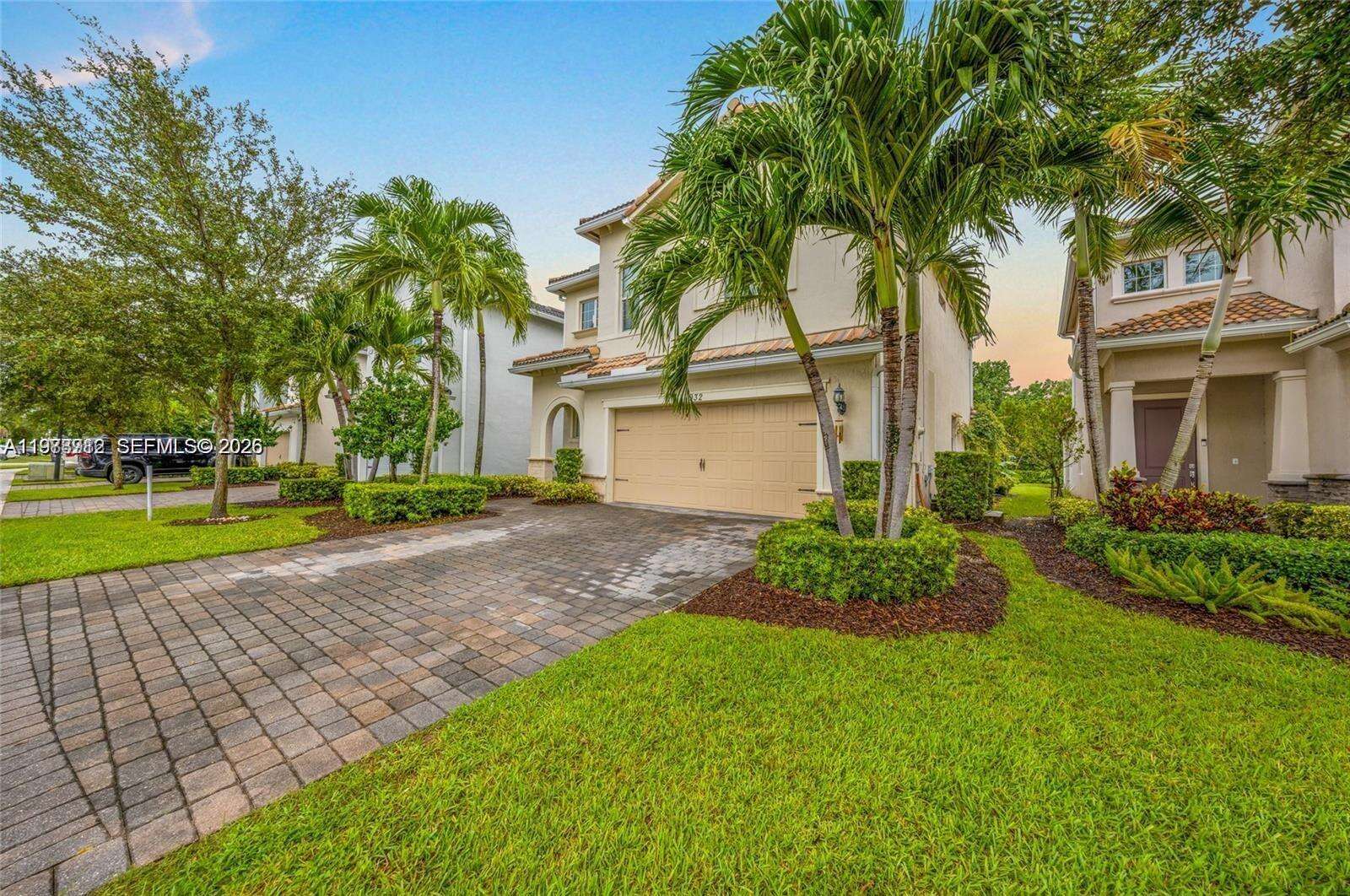932 Banyan Dr, Hollywood, FL 33021 | Picture 32