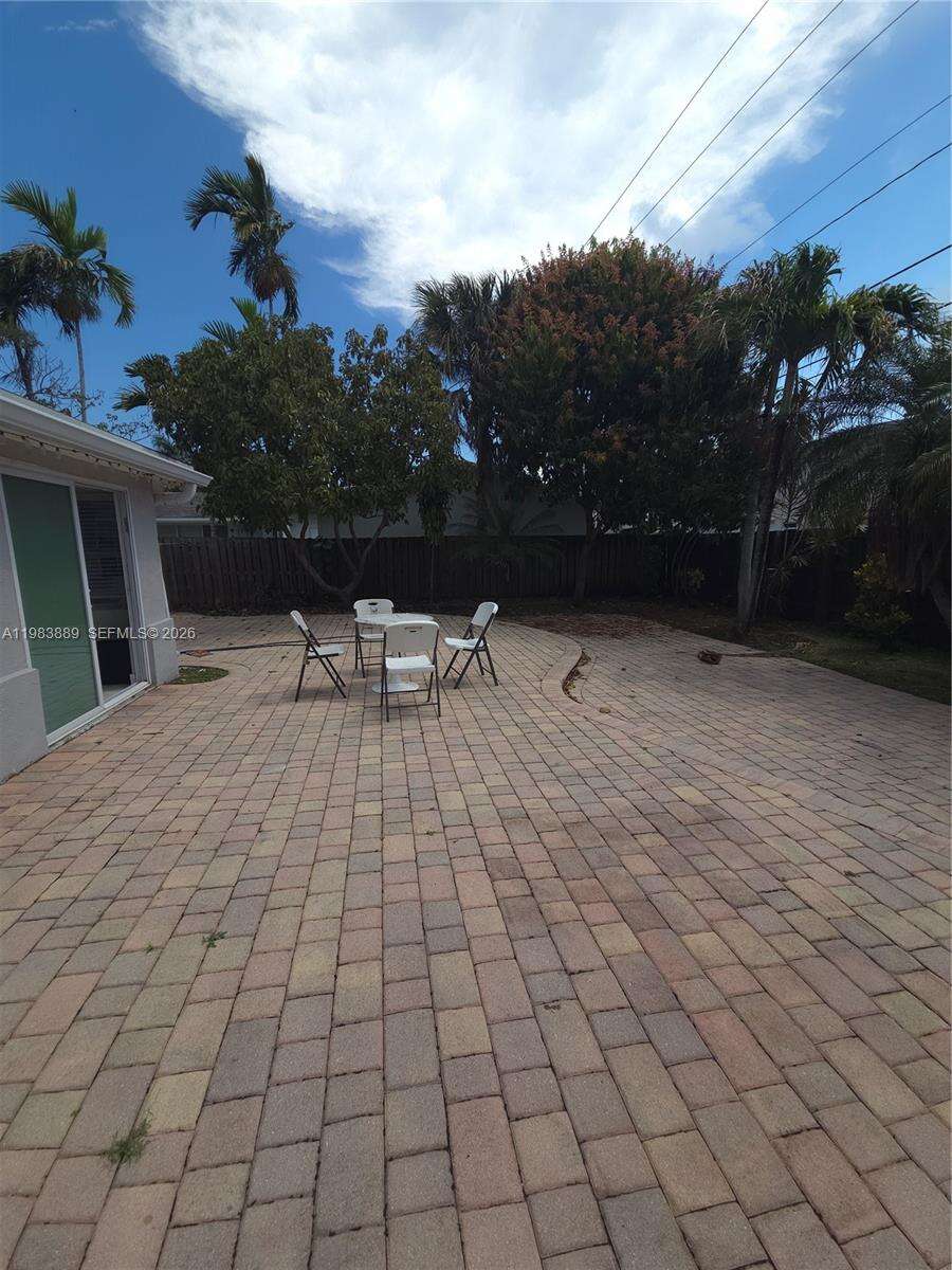 804 2nd St, Hallandale Beach, FL 33009 | Picture 3