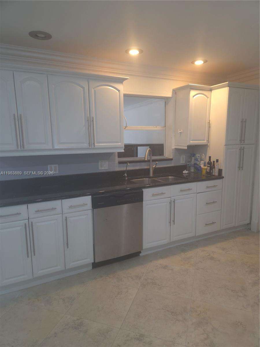 804 2nd St, Hallandale Beach, FL 33009 | Picture 5