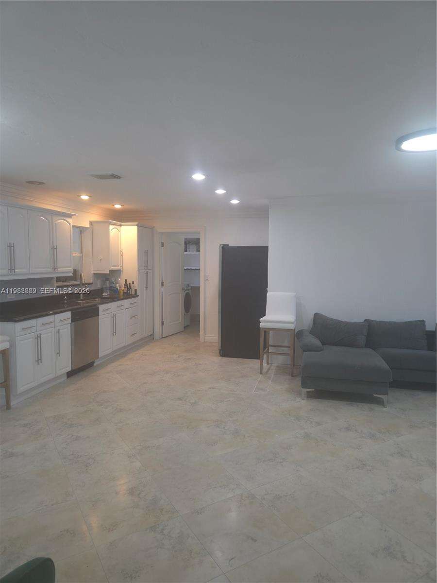 804 2nd St, Hallandale Beach, FL 33009 | Picture 6