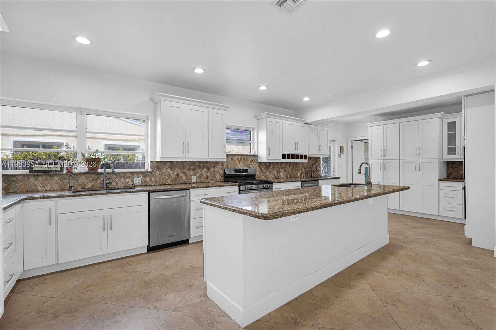 4560 Prairie Ave, Miami Beach, FL 33140 | Picture 8