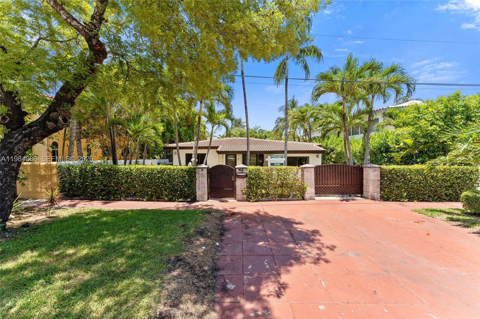 2054 Alton Rd, Miami Beach, FL 33140 | Picture 1