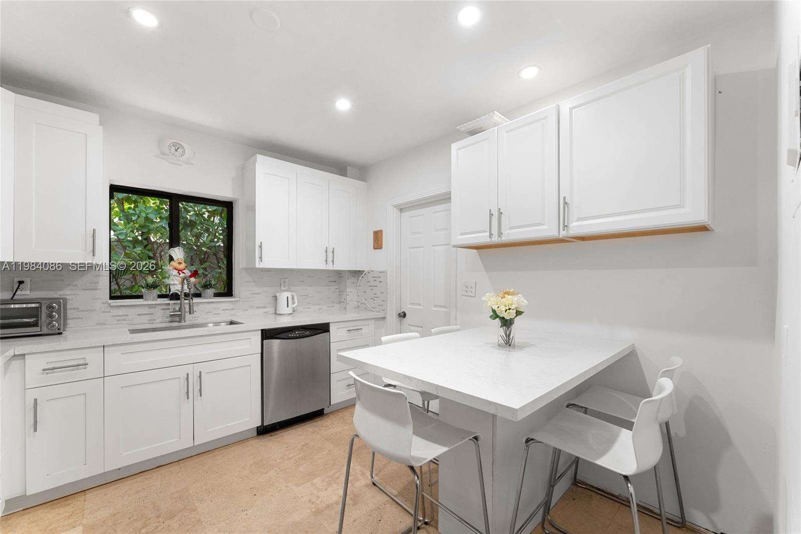 2054 Alton Rd, Miami Beach, FL 33140 | Picture 11