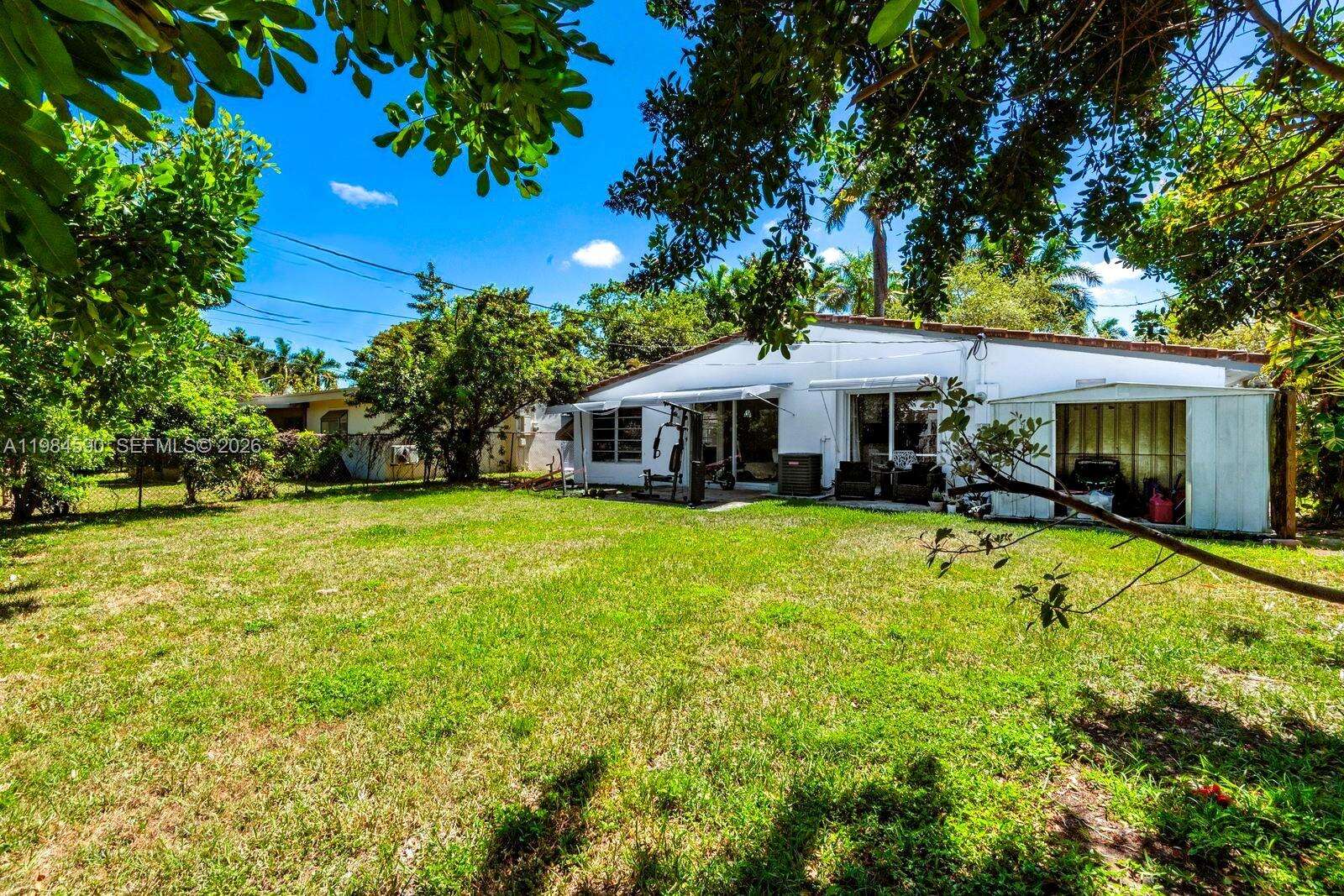 913 4th St, Hallandale Beach, FL 33009 | Picture 3