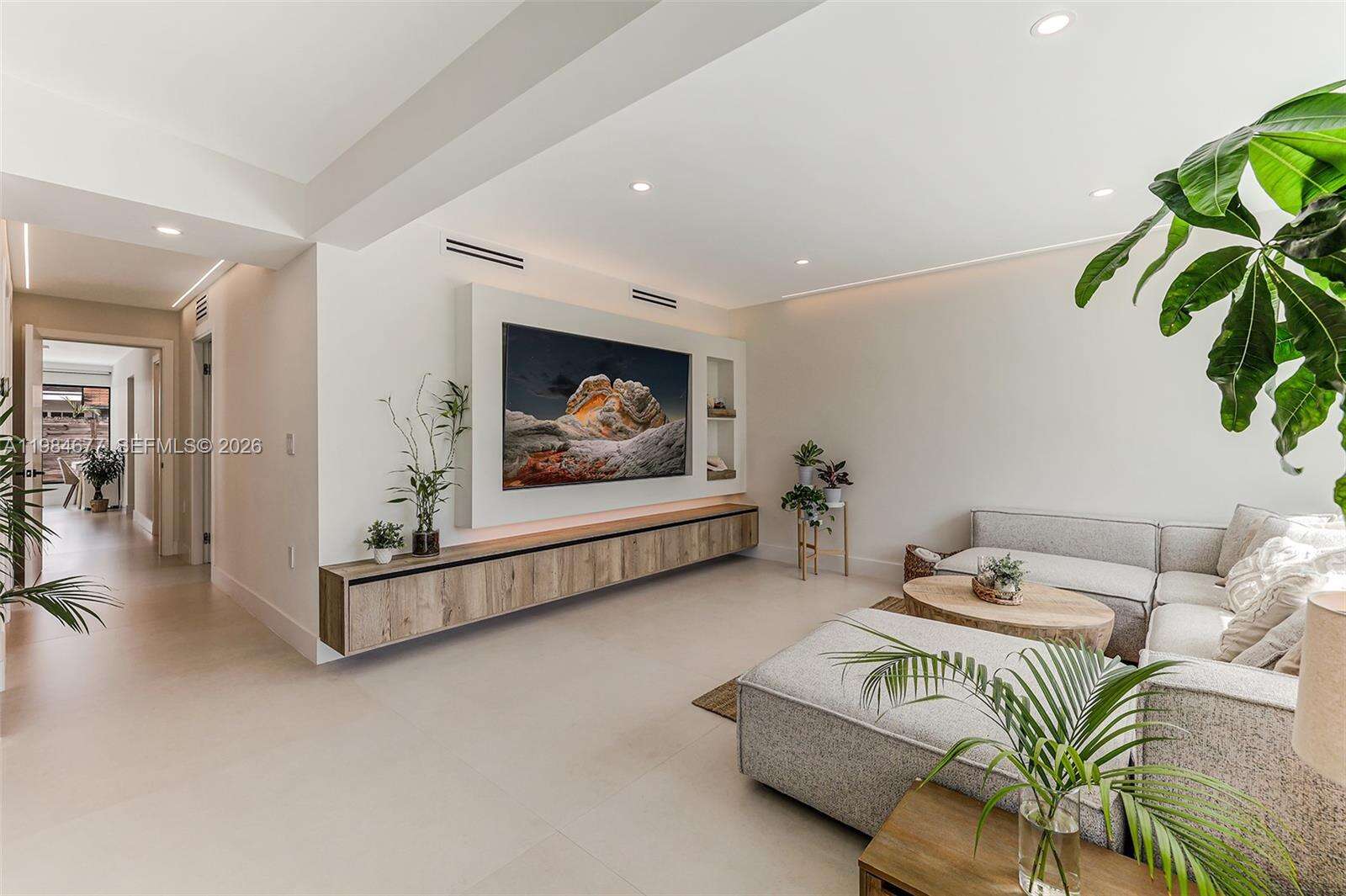 905 Fairway Drive, Miami Beach, FL 33141 | Picture 12